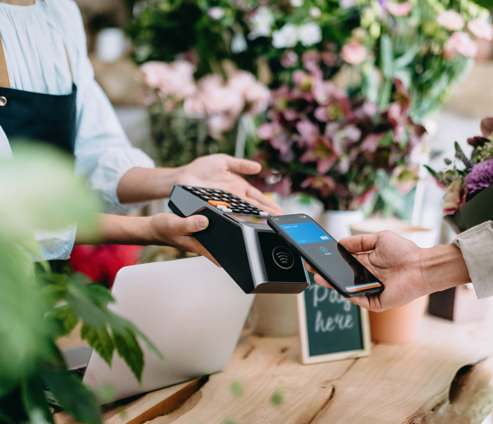 person using apple pay